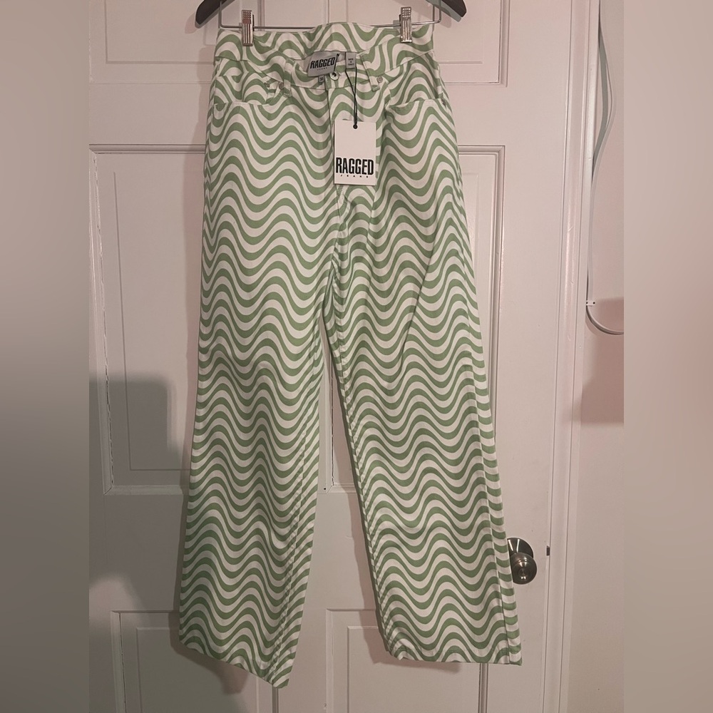 NWT Green Wave Pattern Women’s Jeans